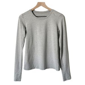 Alo Yoga Alosoft Finesse Long Sleeve Tee in Heather Gray Size Medium